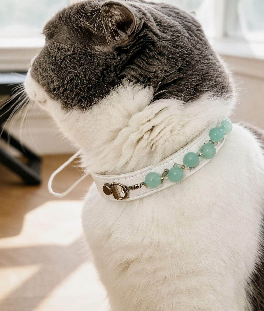 Muttu handmade Amazonite crystal pet collar – soft leather base for cats and dogs