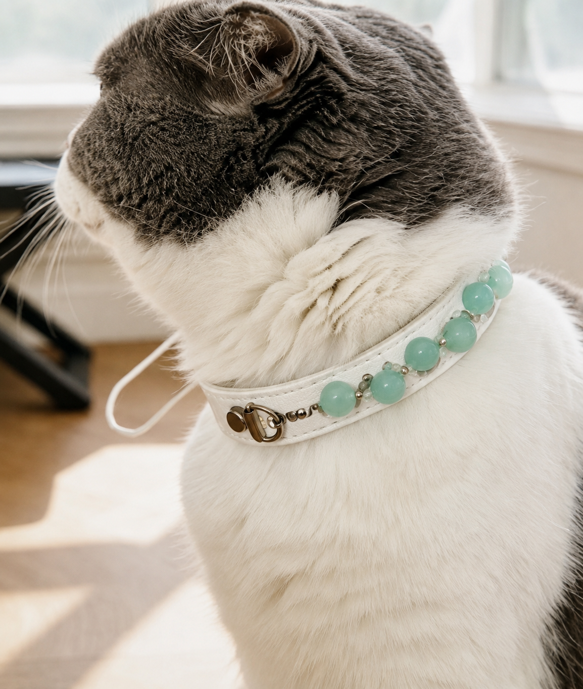 Muttu handmade Amazonite crystal pet collar – soft leather base for cats and dogs