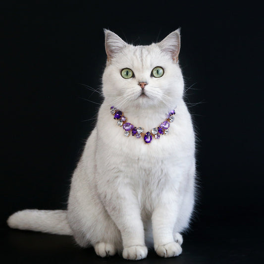 Royal Sparkle: Luxury Rhinestone & Gemstone Choker